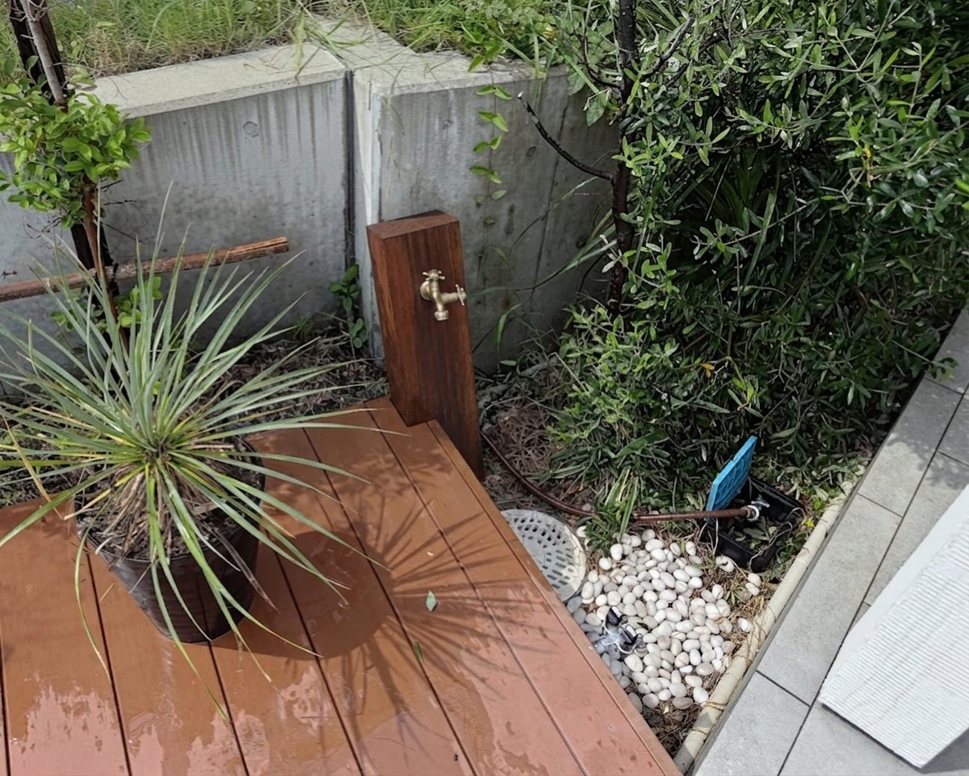 BBQエリア脇に新設した屋外水栓
